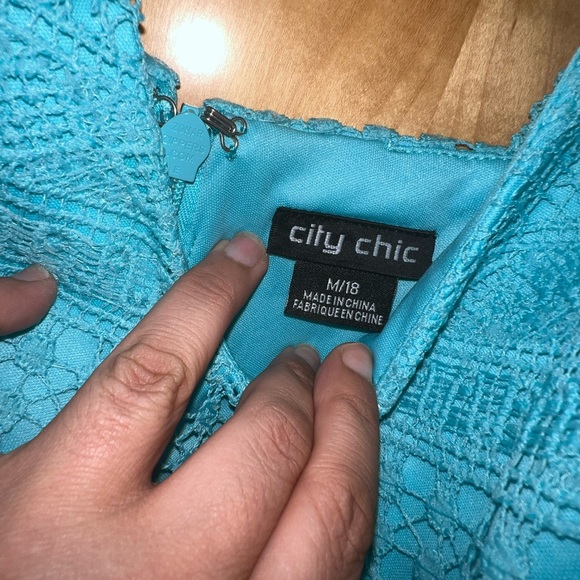 Spring/Summer - High-Low - Picture 3 of 3